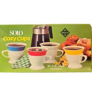 Vintage 1970s Yellow SOLO Cozy Cups Unopened 10 Plastic Cups, 2 Lifetime Holders